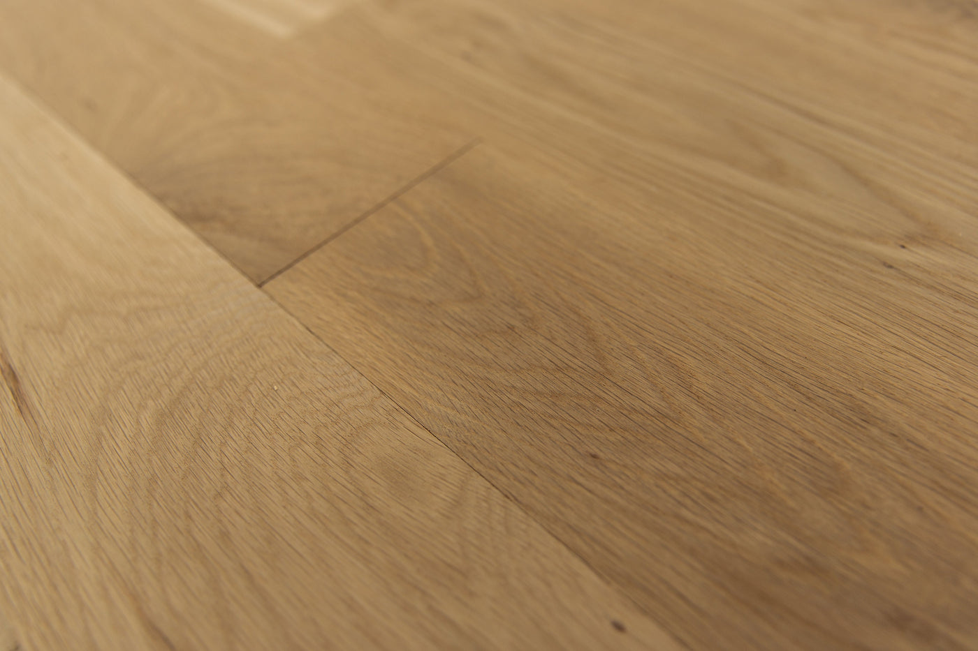 Engineered 5/8" 4" White Oak 1 Common Plain Sawn Unfinished $5.70/SF